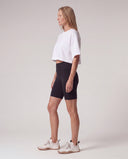 DORA • Kadın Rahat Kesim Crop Top — Beyaz