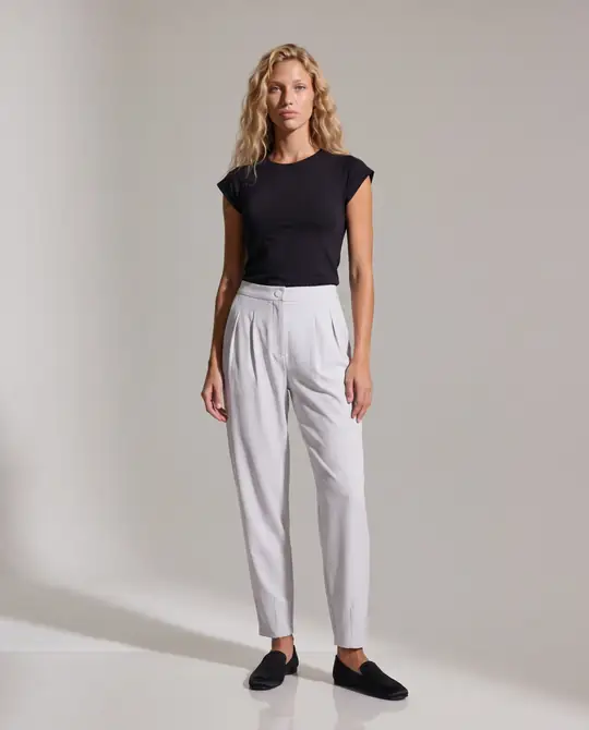 JEANNE • Women Pleated Pants