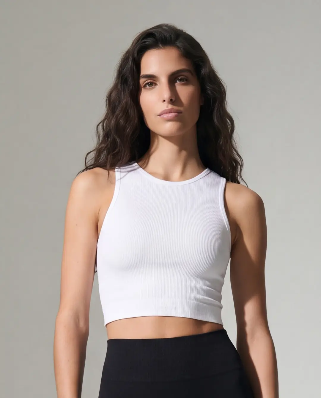 Ürün görseli: SUE • Kadın Yüksek Yaka Crop Top
