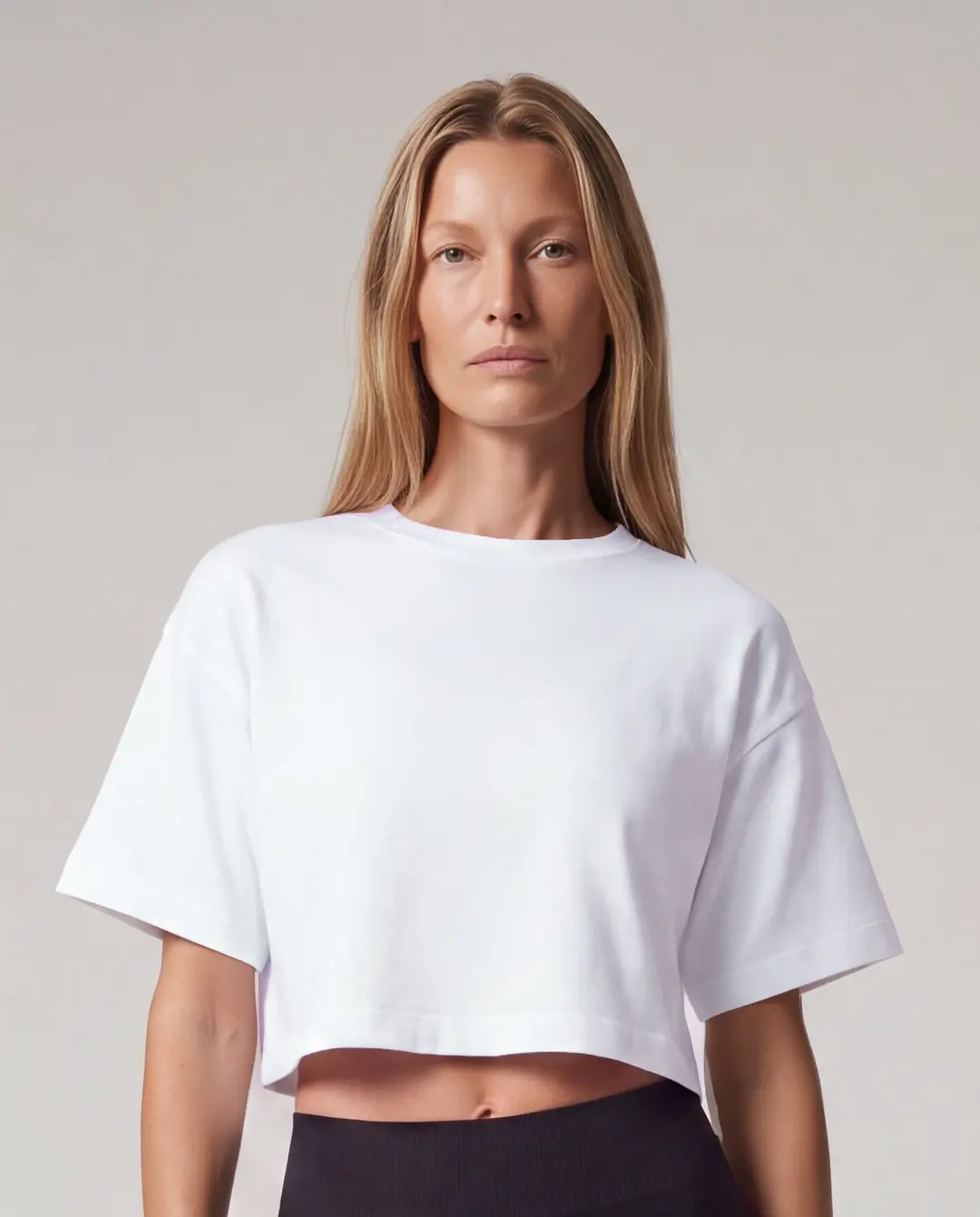 Ürün görseli: DORA • Kadın Rahat Kesim Crop Top - Beyaz
